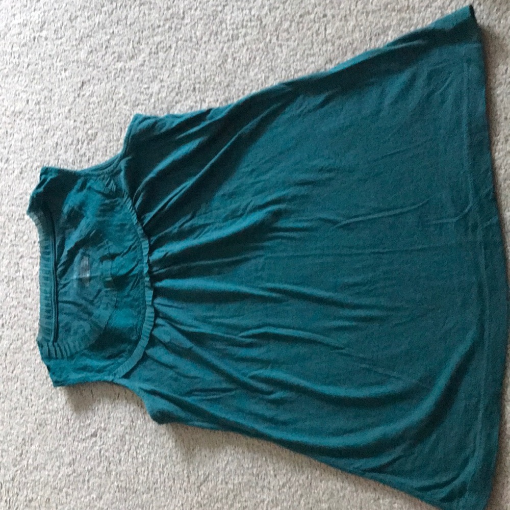 Detailed teal tank top